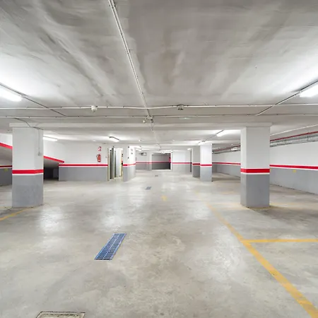 プラザ ホテル 3*