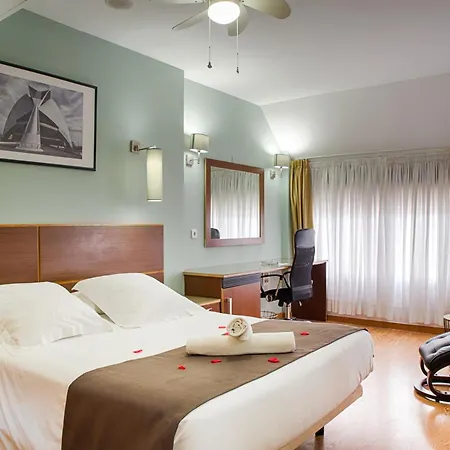 プラザ 3* アラクアス