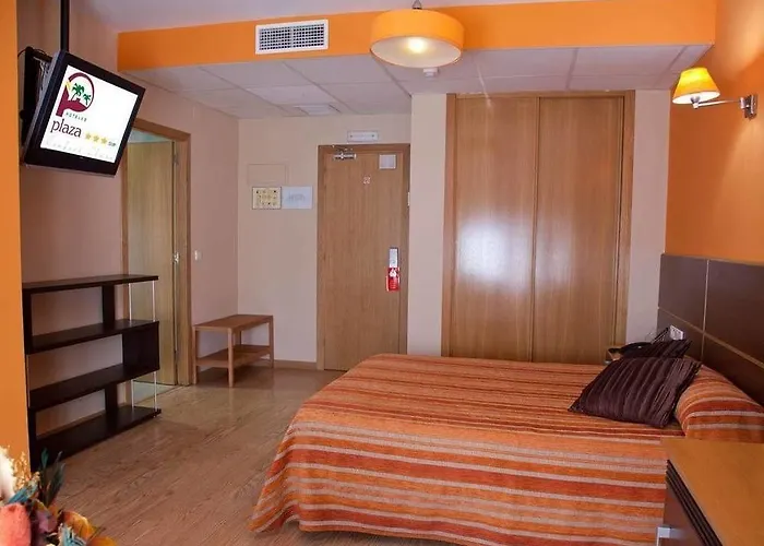 Hotel Plaza 3*
