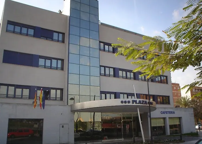 Plaza Hotel 3*